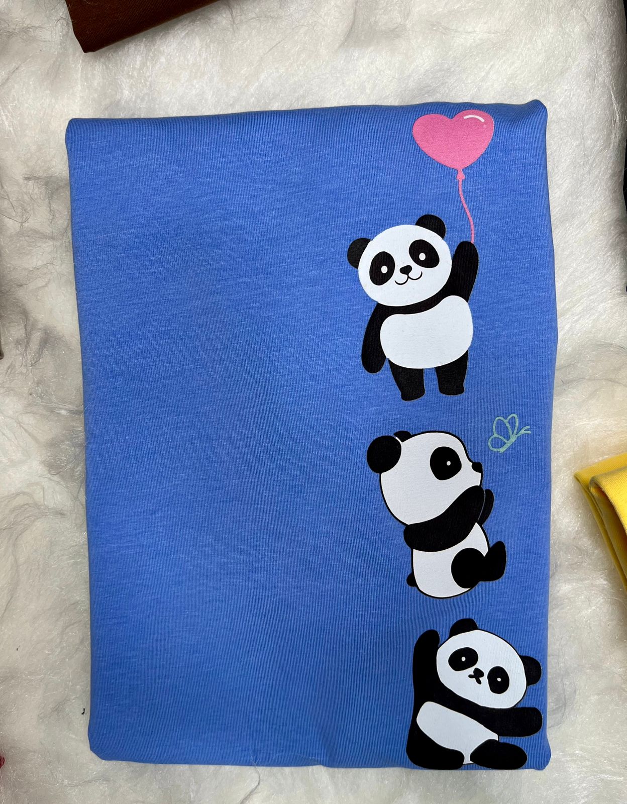Camiseta "panditas a un costado"