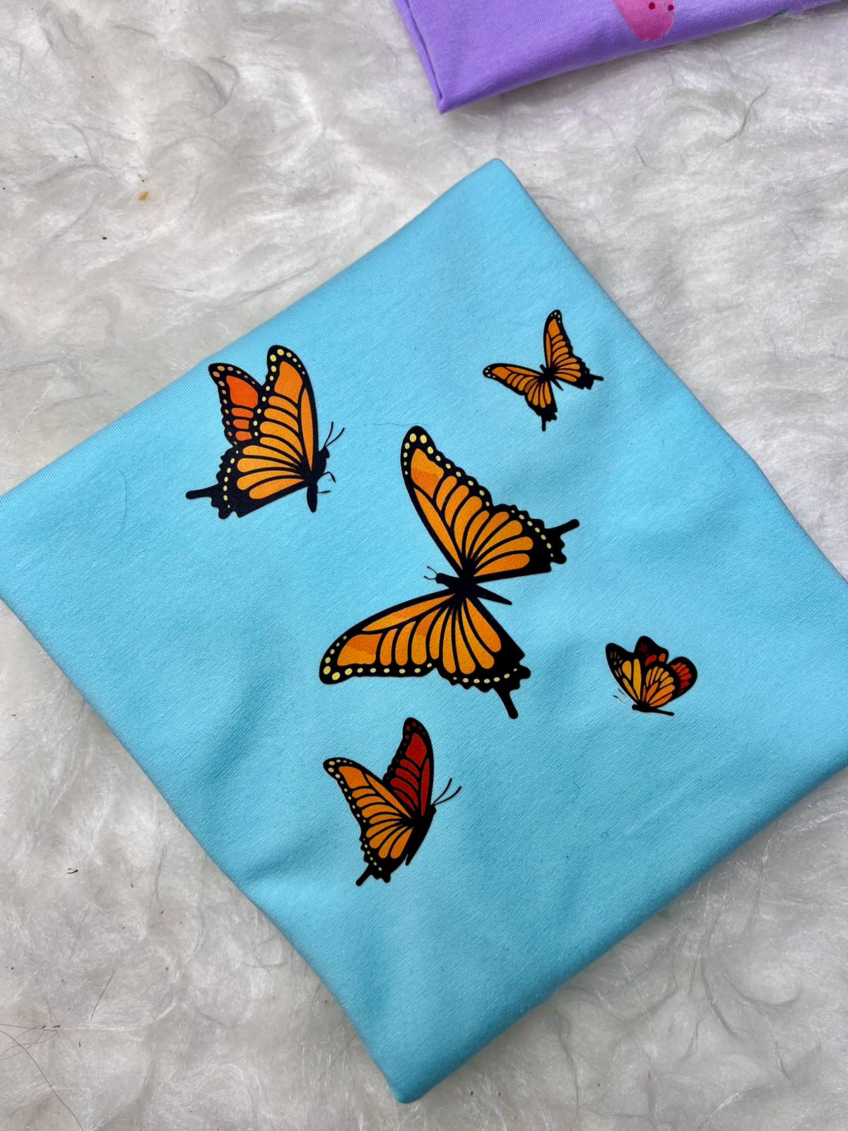 Camiseta diseño "Maripositas pequeñas"